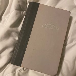 First addition hard cover of the Heir by Kiera Cass.